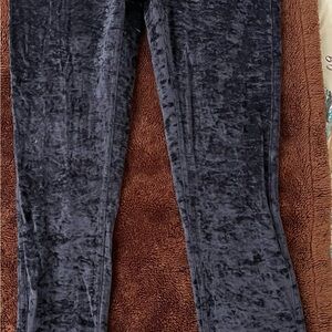 Lululemon crushed velvet leggings size 4
